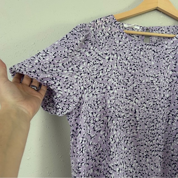 Maurices Purple Lavender Animal Print Patterned Puff Sleeve Women's Top Blouse - Picture 3 of 6